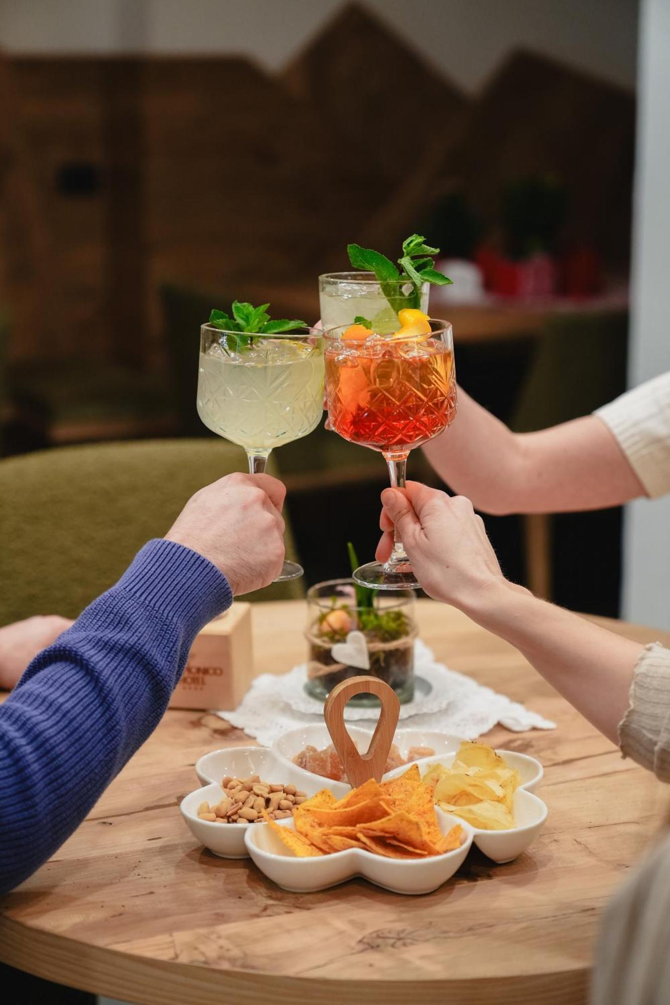 奥利派尼克酒店 卡斯特罗迪费耶美 外观 照片